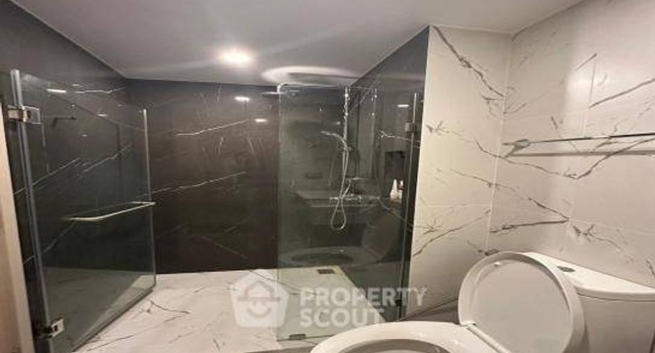 For rent 1 bed condo in Yan Nawa, Bangkok