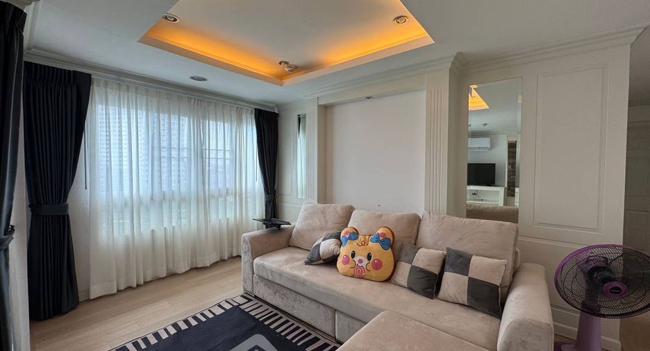 For rent 2 bedrooms condo in Yan Nawa, Bangkok