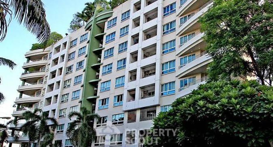 For rent 2 bedrooms condo in Yan Nawa, Bangkok