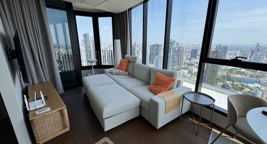 For rent 2 bedrooms condo in Khlong Toei, Bangkok