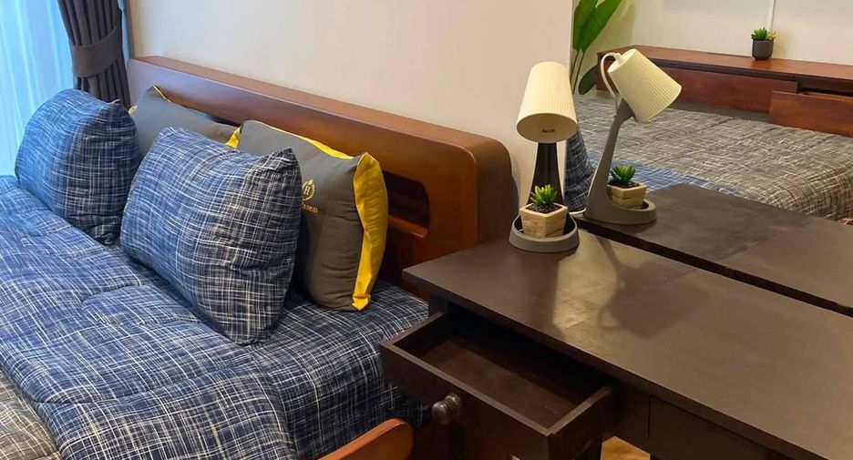 For rent 1 bed condo in Phaya Thai, Bangkok