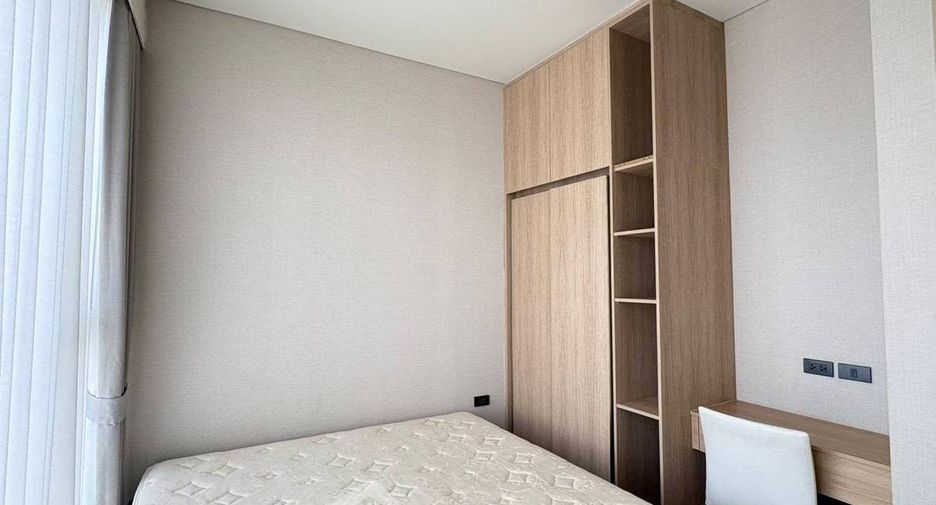 For rent 2 bedrooms apartment in Khlong Toei, Bangkok