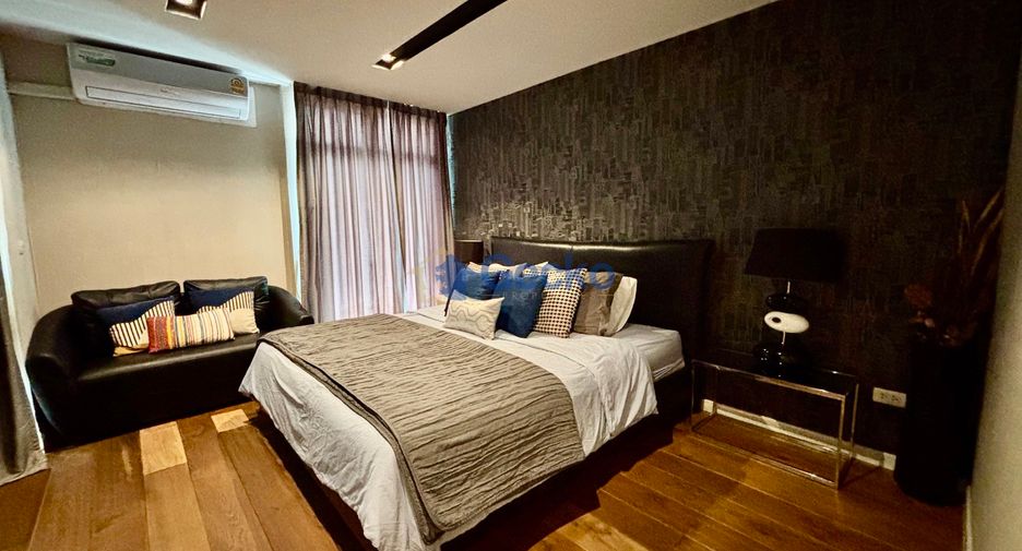 For rent 4 bedrooms house in Bang Lamung, Chonburi