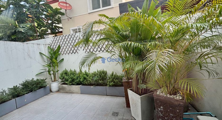For rent 4 ベッドルーム house in Bang Lamung, Chonburi