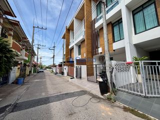 À louer 4 chambres maison à Bang Lamung, Chonburi