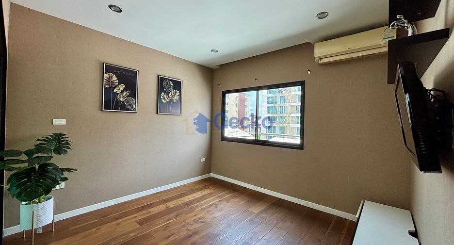 For rent 4 bedrooms house in Bang Lamung, Chonburi