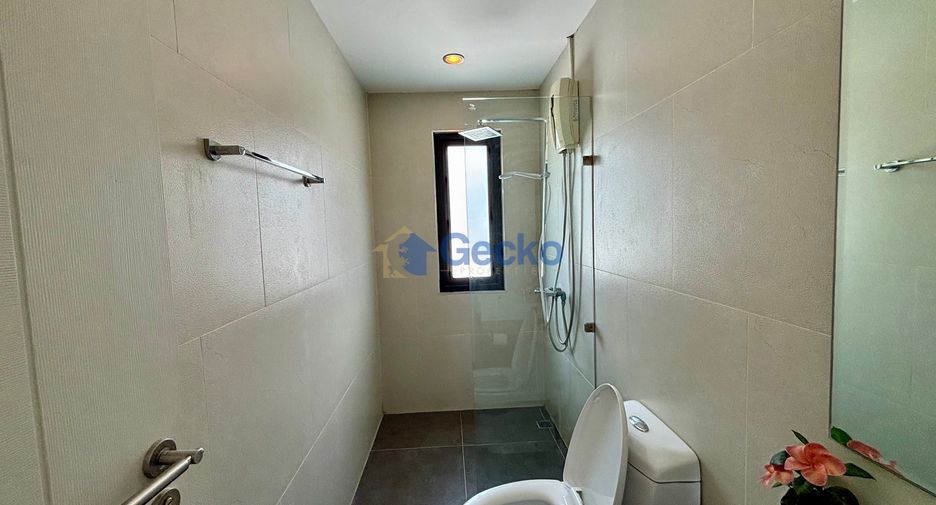 For rent 4 bedrooms house in Bang Lamung, Chonburi