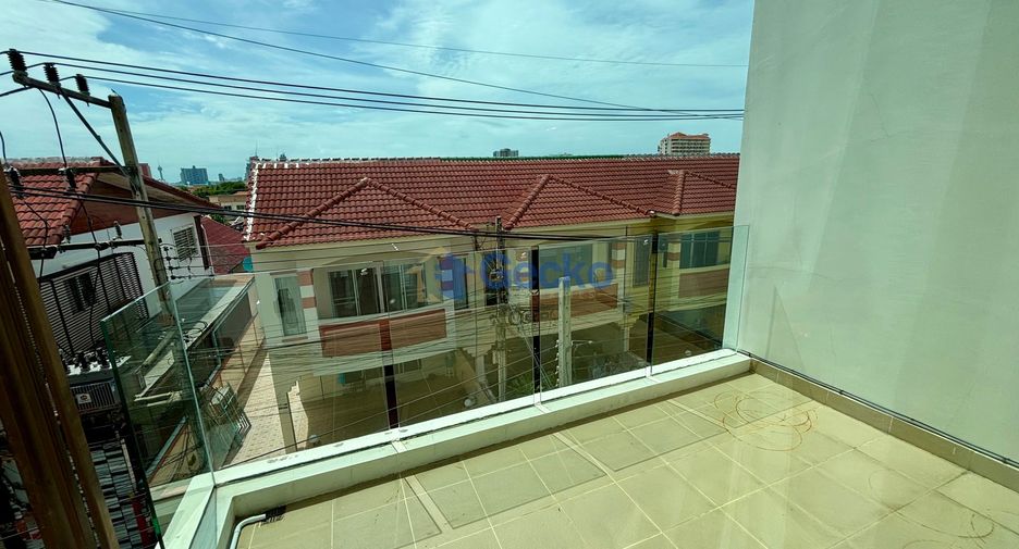 For rent 4 bedrooms house in Bang Lamung, Chonburi