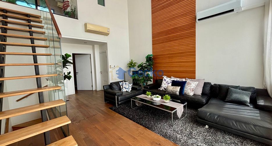For rent 4 bedrooms house in Bang Lamung, Chonburi