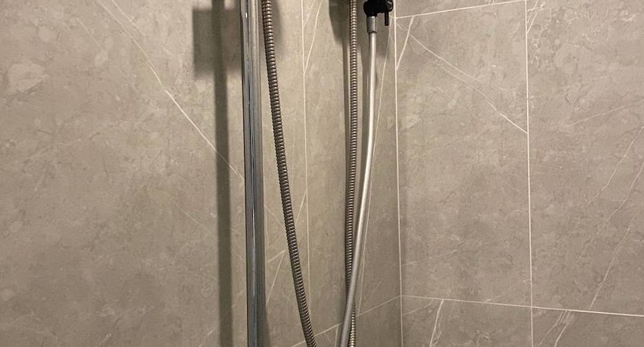 For rent 2 bedrooms condo in Huai Khwang, Bangkok