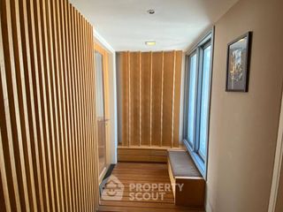 For rent 2 bedrooms condo in Yan Nawa, Bangkok