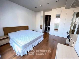 For rent 3 bedrooms condo in Pathum Wan, Bangkok