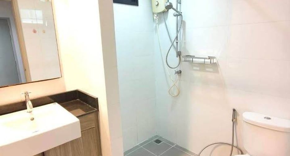 For rent 2 bedrooms condo in Chatuchak, Bangkok