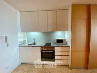 For rent 1 bed condo in Yan Nawa, Bangkok