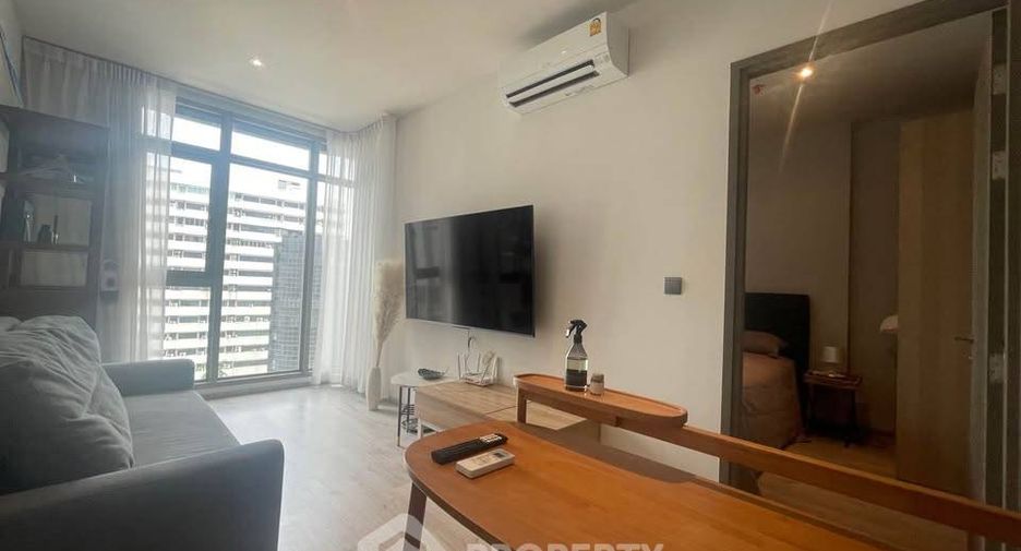 For rent 1 bed condo in Watthana, Bangkok