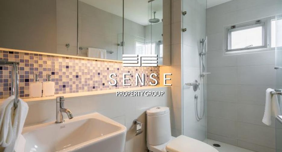 For rent 3 bedrooms condo in Watthana, Bangkok
