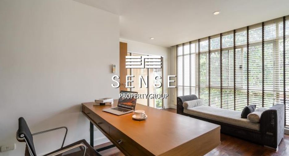 For rent 3 bedrooms condo in Watthana, Bangkok