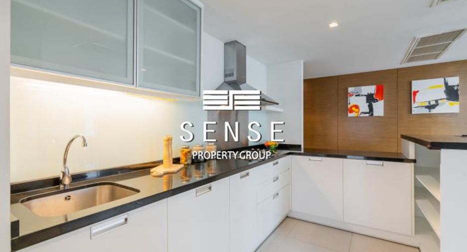 For rent 3 bedrooms condo in Watthana, Bangkok