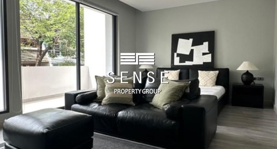 For rent 3 bedrooms house in Watthana, Bangkok