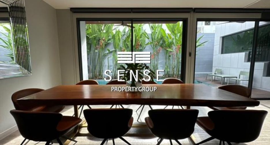 For rent 3 bedrooms house in Watthana, Bangkok