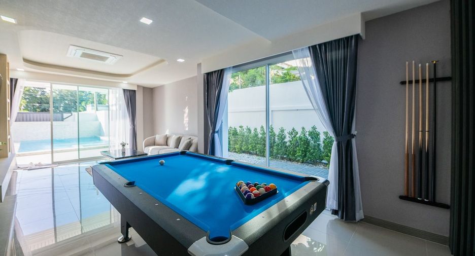 For sale 5 bedrooms house in Bang Lamung, Chonburi
