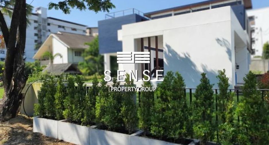 Haus zum Kauf und zur Miete mit 5 Zimmer in Phra Khanong, Bangkok