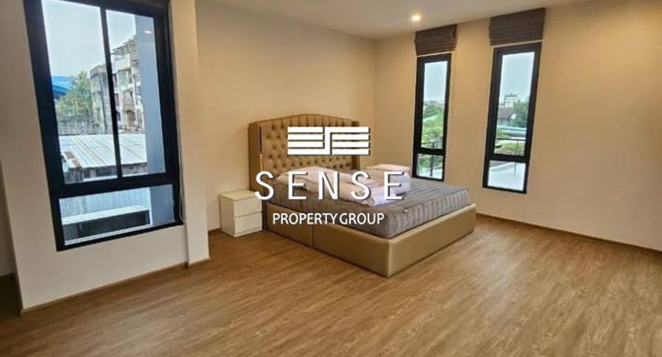 Haus zum Kauf und zur Miete mit 5 Zimmer in Phra Khanong, Bangkok