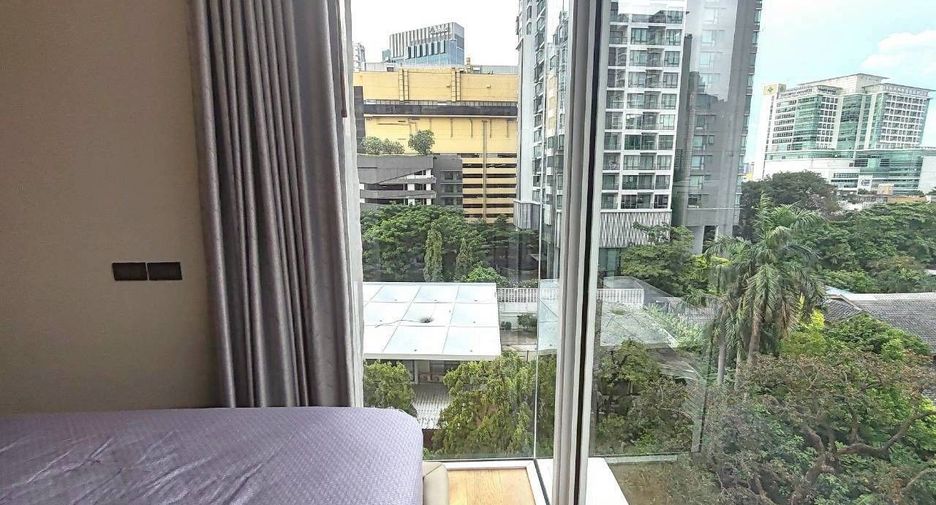 For rent 2 bedrooms condo in Khlong Toei, Bangkok