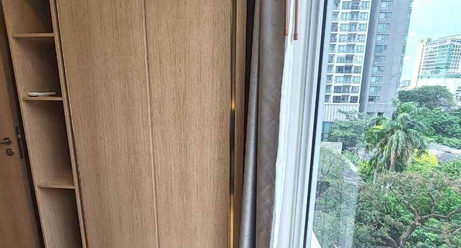 For rent 2 bedrooms condo in Khlong Toei, Bangkok