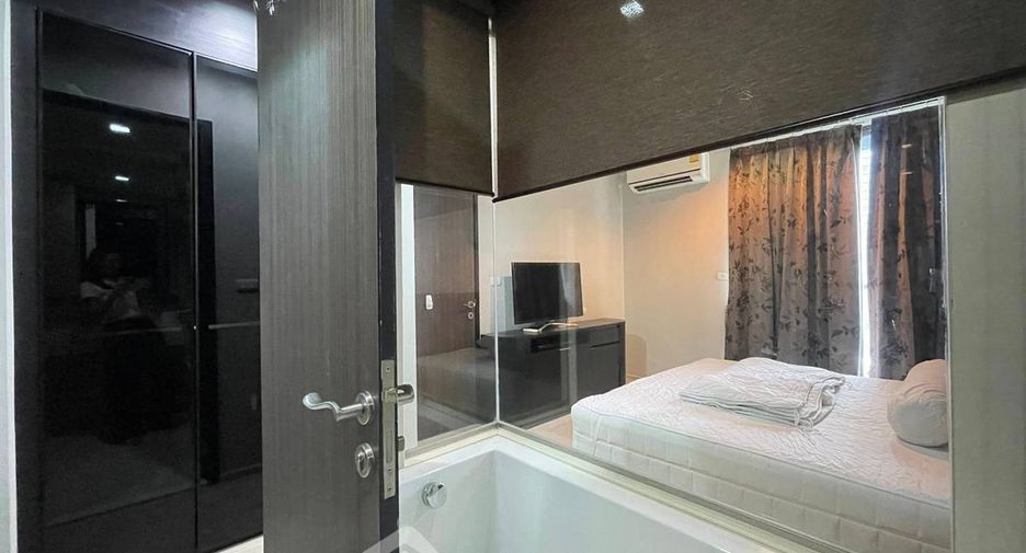 For rent 1 bed condo in Khlong Toei, Bangkok