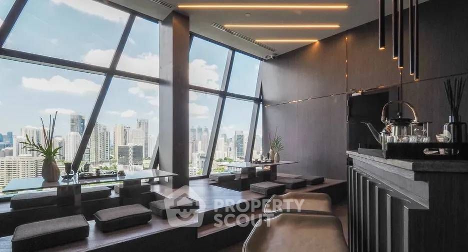 For rent 2 bedrooms condo in Khlong Toei, Bangkok
