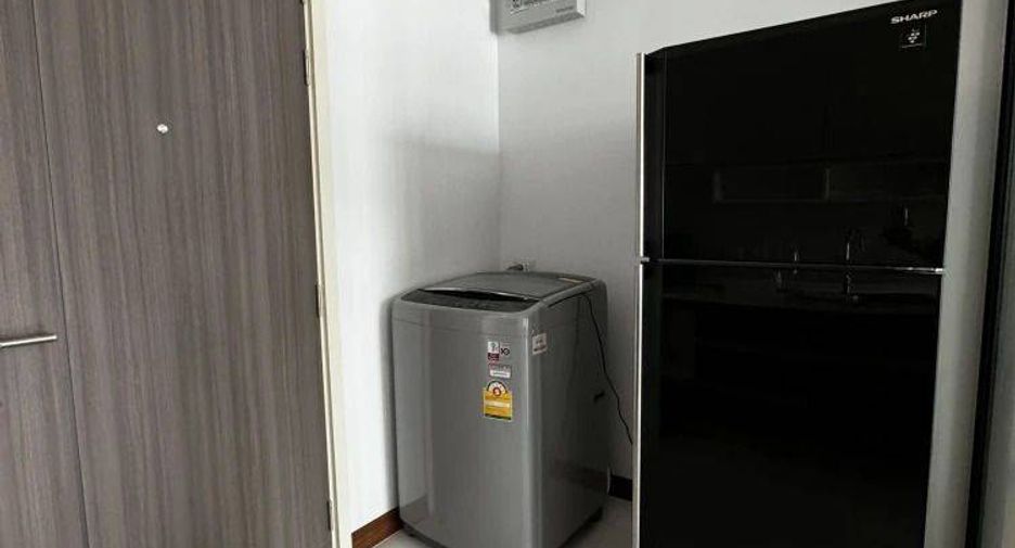 Wohnung zur Miete mit 1 Zimmer in Khlong San, Bangkok