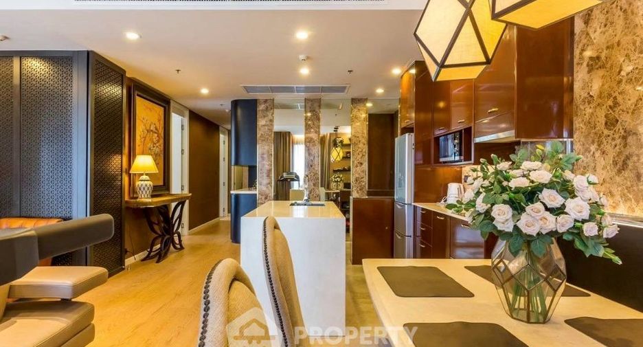 For rent 3 bedrooms condo in Chatuchak, Bangkok