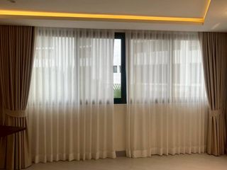 Condo en alquiler de 3 habitaciones en Khlong Toei, Bangkok
