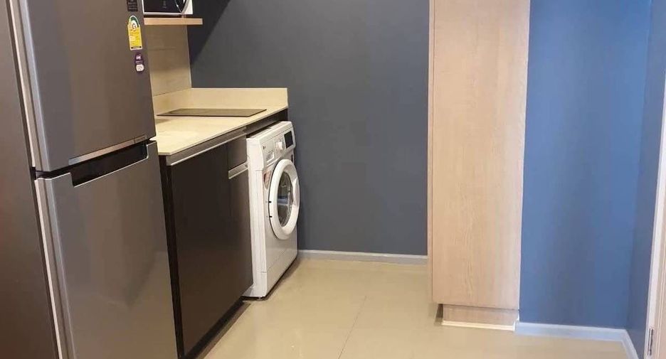 For rent 1 bed condo in Pathum Wan, Bangkok
