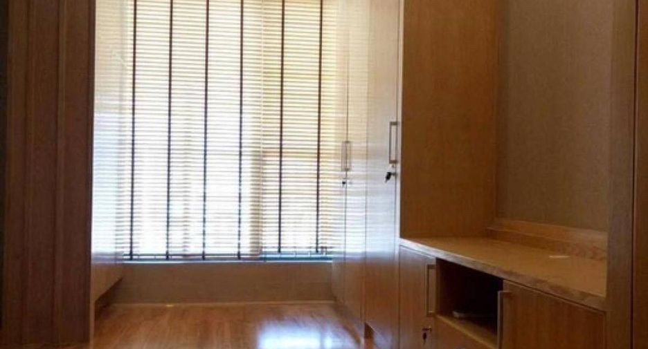 For rent 1 bed condo in Bang Rak, Bangkok