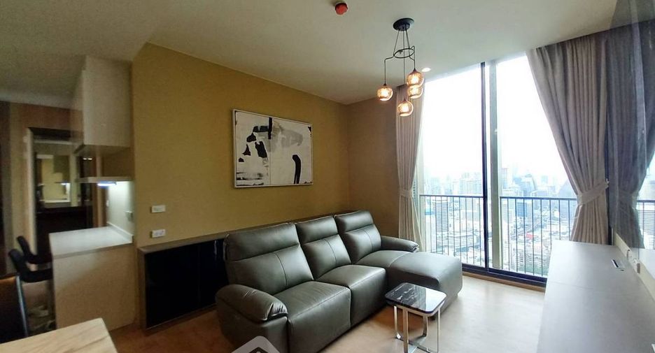 For rent 2 bedrooms condo in Watthana, Bangkok