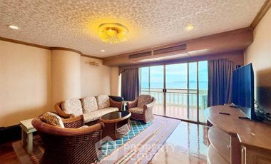 For rent 3 bedrooms condo in Bang Lamung, Chonburi