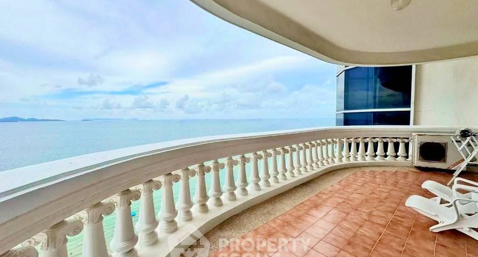 For rent 3 bedrooms condo in Bang Lamung, Chonburi