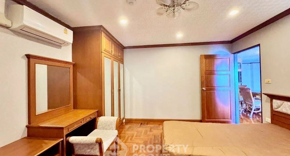 For rent 3 bedrooms condo in Bang Lamung, Chonburi