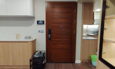 For rent 3 bedrooms condo in Pathum Wan, Bangkok