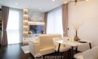 For rent 3 bedrooms condo in Pathum Wan, Bangkok