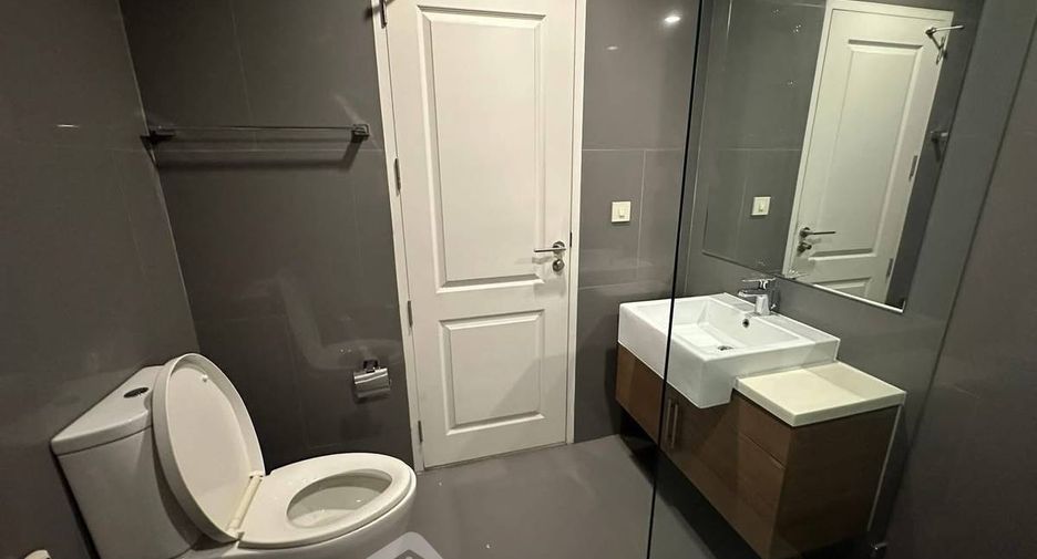 For rent 1 bed condo in Sathon, Bangkok