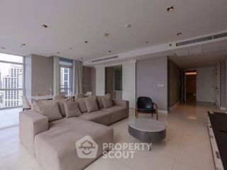 For rent 4 bedrooms condo in Pathum Wan, Bangkok