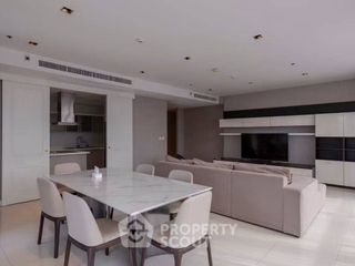 For rent 4 bedrooms condo in Pathum Wan, Bangkok