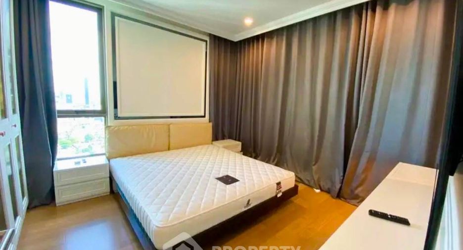 For rent 3 bedrooms condo in Watthana, Bangkok