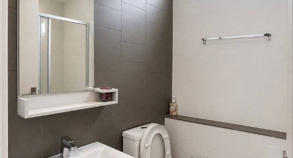 For rent 2 bedrooms condo in Thon Buri, Bangkok