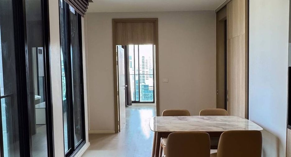 For rent 2 bedrooms condo in Pathum Wan, Bangkok