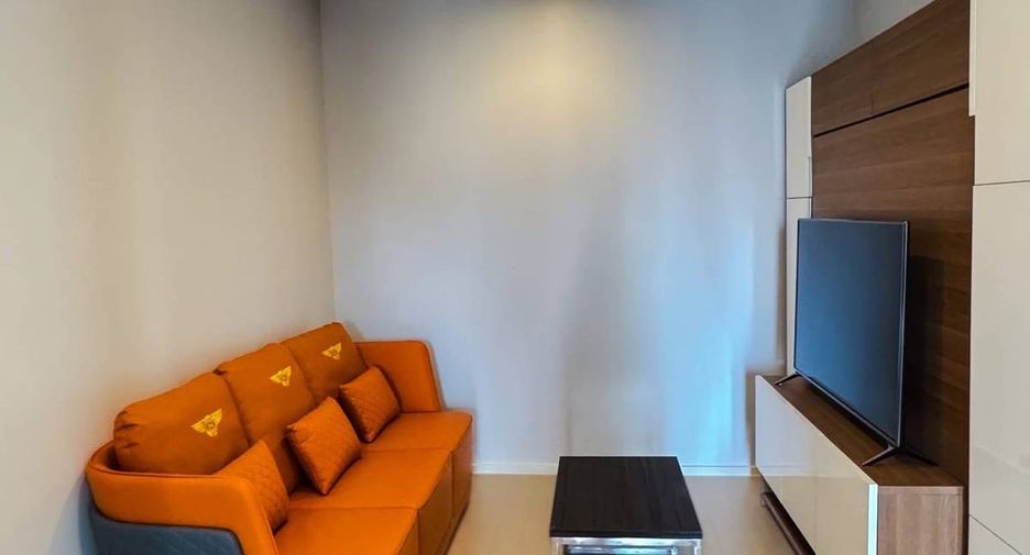 For rent 2 bedrooms condo in Pathum Wan, Bangkok