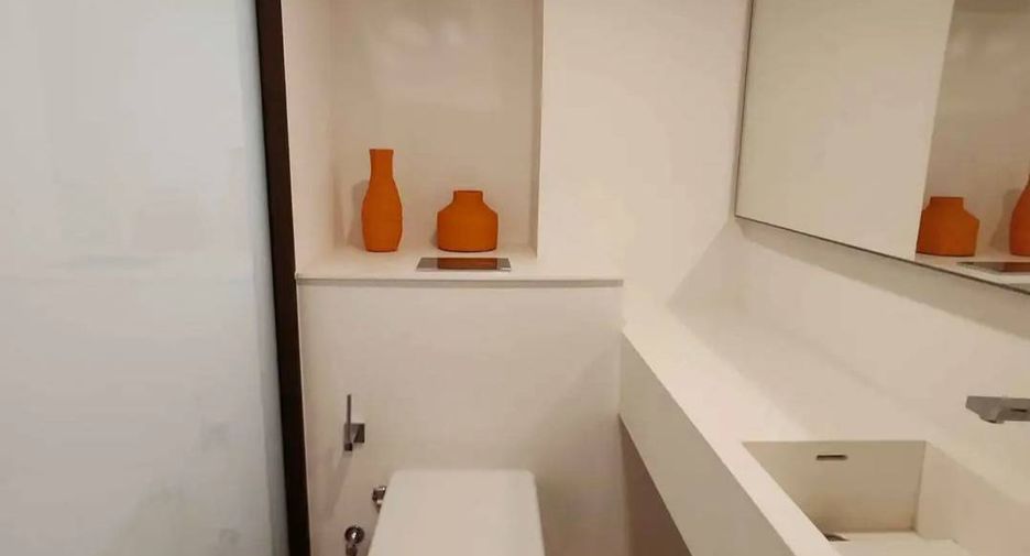 For rent 1 bed condo in Huai Khwang, Bangkok